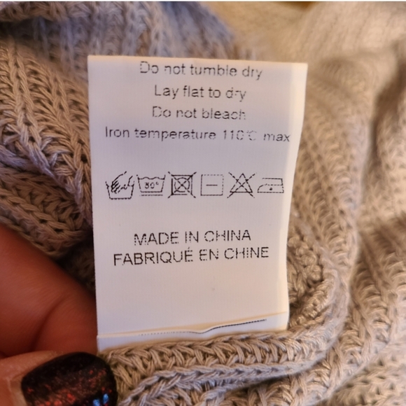 NWOT Sweater Tank Top - Picture 16 of 16